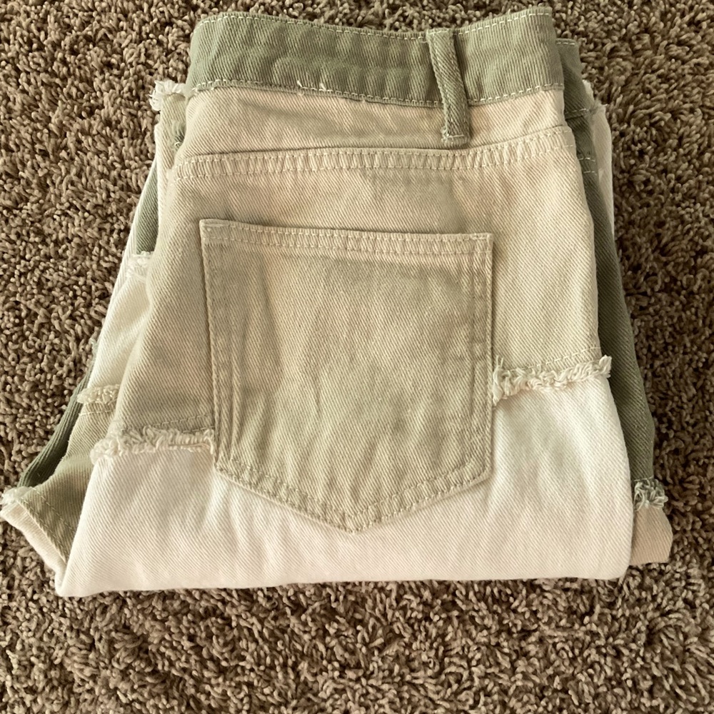 SHEIN Color Block High Waist Raw Hem Straight Leg Jeans, Women’s Sz L (8/10)